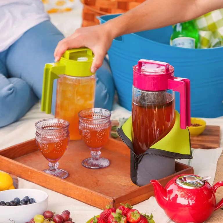 2 Quart Airtight Pitcher