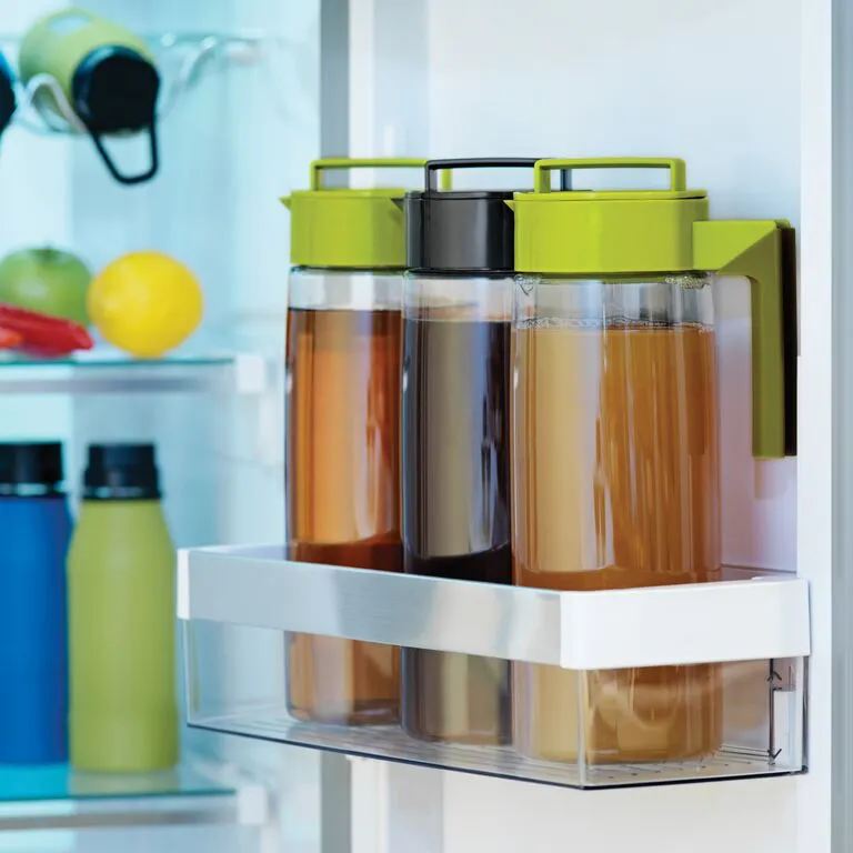 2 Quart Airtight Pitcher