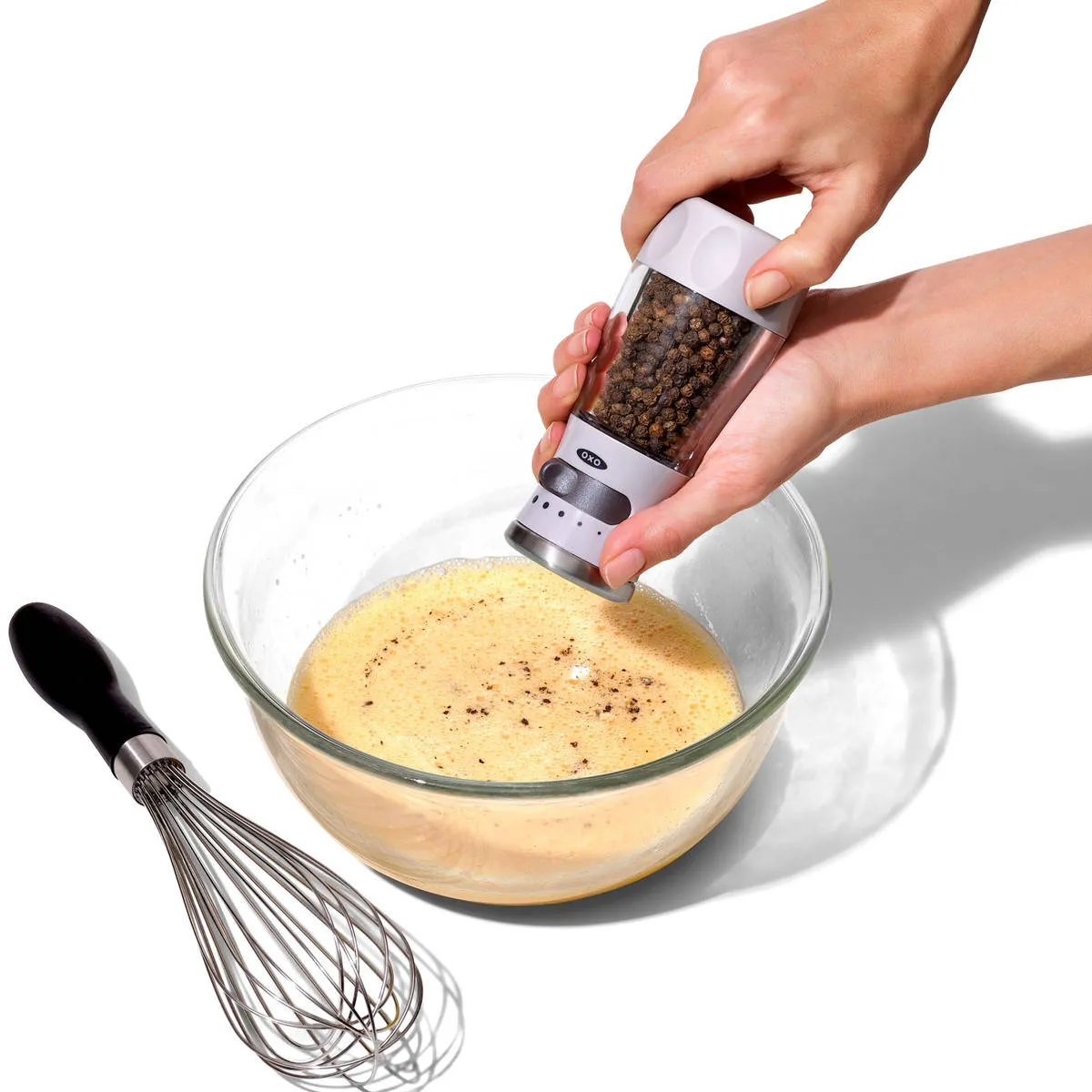 OXO Contoured Mess Free Pepper Grinder
