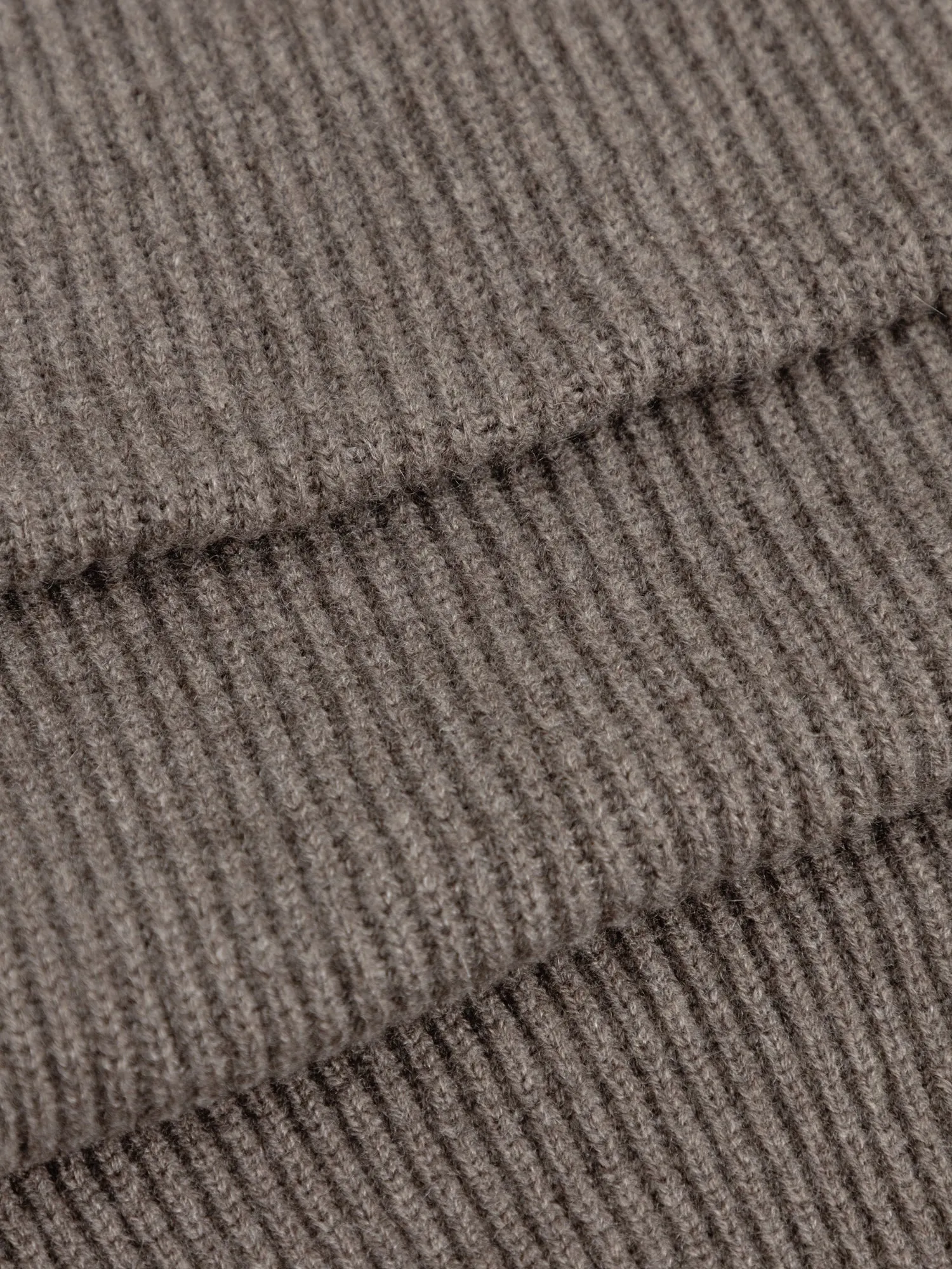 The Cashmere Ribbed Scarf - Dark Taupe